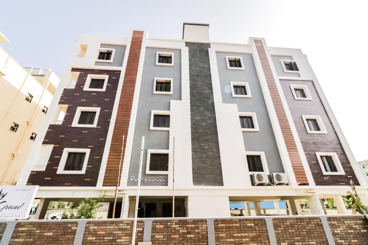 Oyo Victory Grand Hotel Tadepalle Exterior photo